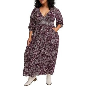 Torrid Maxi Dress Women’s Size 6 Mandala Purple V-Neck Smocked Waist 3/4 Sleeve